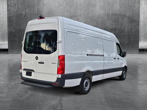 2025 Mercedes-Benz Sprinter 2500 High Roof