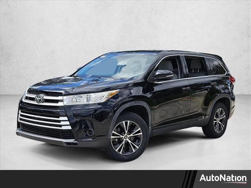 2019 Toyota Highlander LE I4