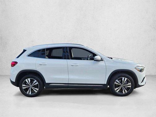 Polar White 2026 Mercedes-Benz GLA 250 4MATIC