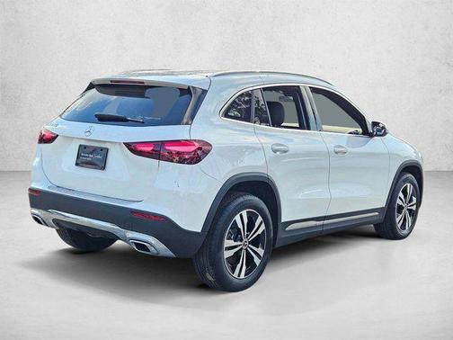 Polar White 2026 Mercedes-Benz GLA 250 4MATIC