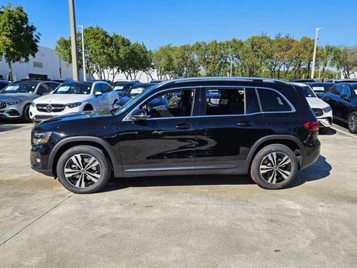 2026 Mercedes-Benz GLB 250 Base