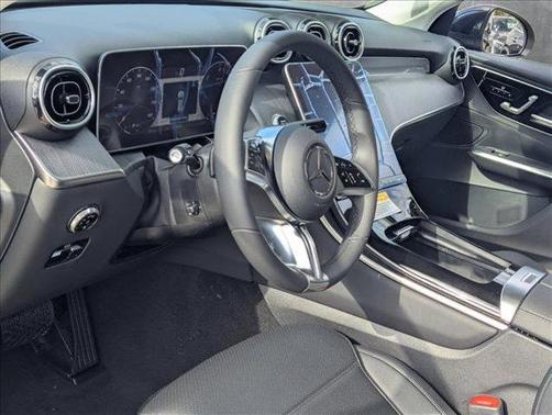 2025 Mercedes-Benz GLC 350e Base