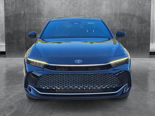 2025 Toyota Crown Platinum