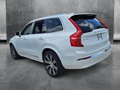 2025 Volvo XC90 B6 Plus 6-Seater