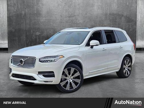 2025 Volvo XC90 B6 Plus 6-Seater