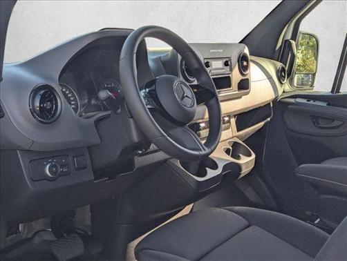 2025 Mercedes-Benz Sprinter 2500 High Roof