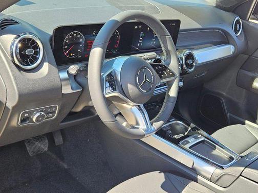 2026 Mercedes-Benz GLB 250 Base