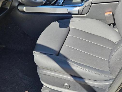 2026 Mercedes-Benz GLB 250 Base