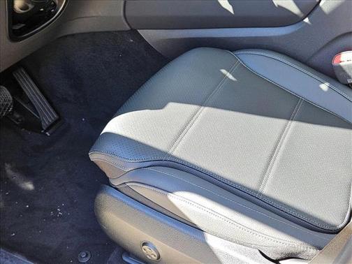 2025 Mercedes-Benz GLC 350e Base