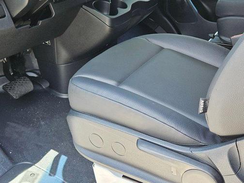2025 Mercedes-Benz Sprinter 2500 Standard Roof