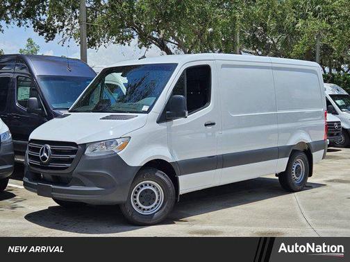 2025 Mercedes-Benz Sprinter 2500 Standard Roof