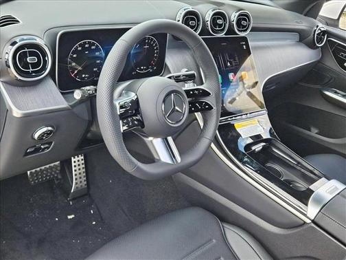 2025 Mercedes-Benz GLC 350e Base