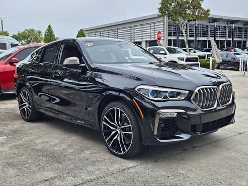 2021 BMW X6 M50i