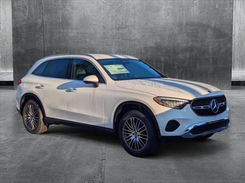 2025 Mercedes-Benz GLC 300 Base