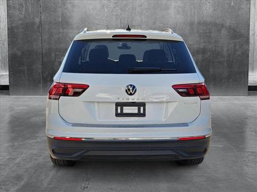 2024 Volkswagen Tiguan 2.0T S
