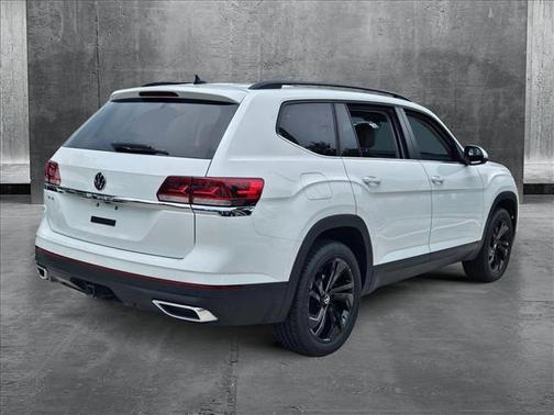 2022 Volkswagen Atlas 3.6L SE w/Technology