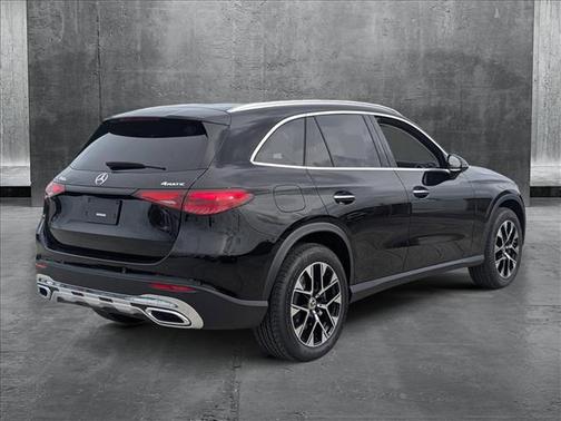 2025 Mercedes-Benz GLC 350e Base