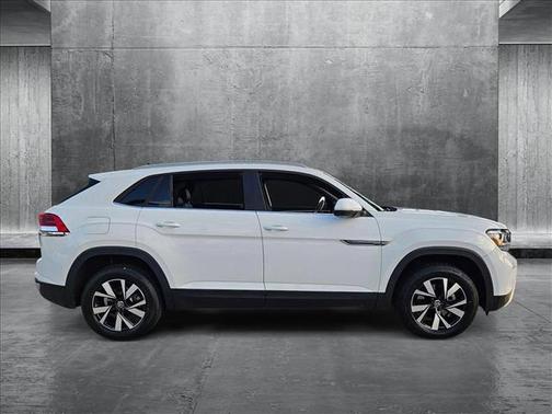 2022 Volkswagen Atlas Cross Sport 2.0T SE
