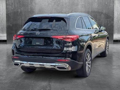 2025 Mercedes-Benz GLC 300 Base