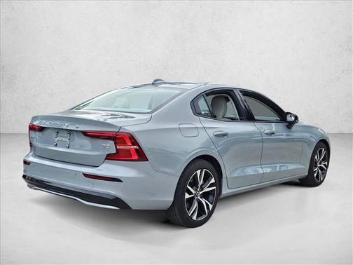 2025 Volvo S60 B5 Core