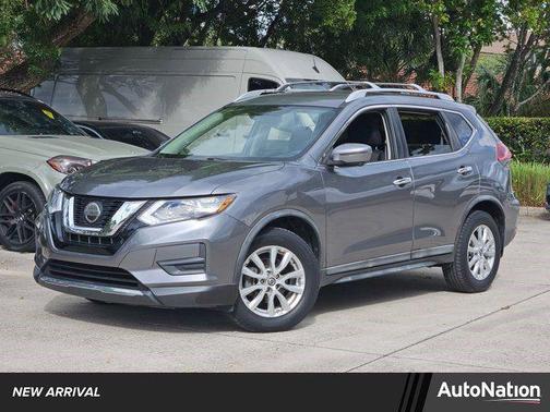 2018 Nissan Rogue SV