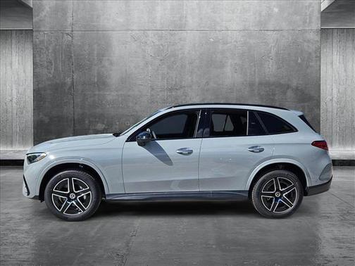 2025 Mercedes-Benz GLC 300 Base