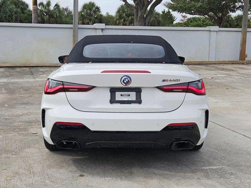 2023 BMW M440 i