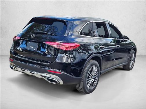 2026 Mercedes-Benz GLC 300 Base