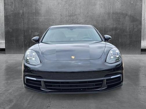 2020 Porsche Panamera 4