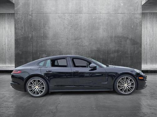 2020 Porsche Panamera 4
