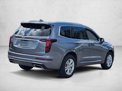 2022 Cadillac XT6 Luxury FWD