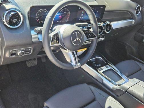 2026 Mercedes-Benz GLB 250 Base