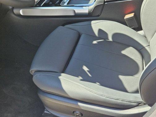 2026 Mercedes-Benz GLB 250 Base