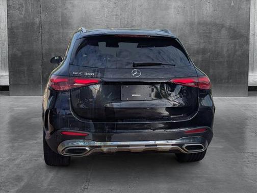 2025 Mercedes-Benz GLC 300 Base