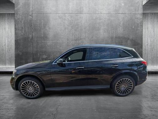 2025 Mercedes-Benz GLC 300 Base