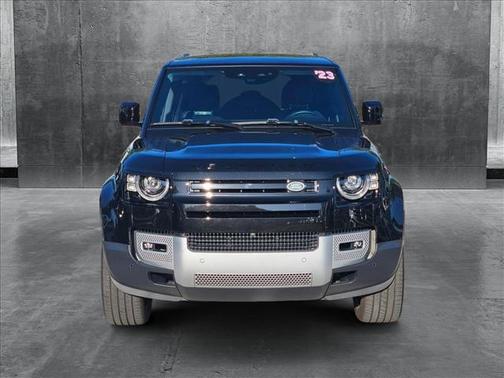 2023 Land Rover Defender 110 SE