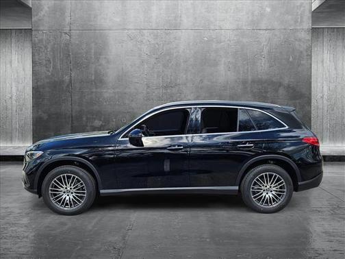 2025 Mercedes-Benz GLC 300 Base