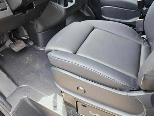 2025 Mercedes-Benz Sprinter 2500 Standard Roof