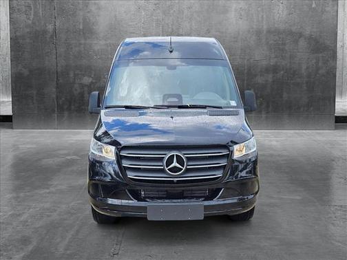 2025 Mercedes-Benz Sprinter 2500 Standard Roof