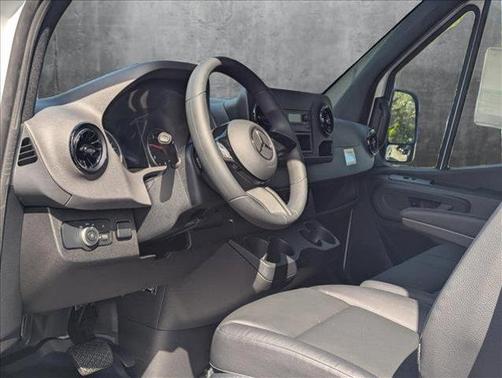 2025 Mercedes-Benz Sprinter 2500 High Roof