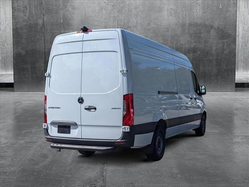 2025 Mercedes-Benz Sprinter 2500 High Roof
