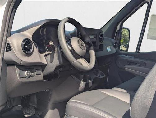 2025 Mercedes-Benz Sprinter 2500 High Roof