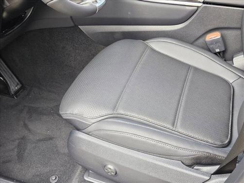 2026 Mercedes-Benz GLC 300 Base