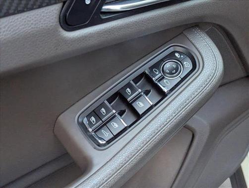 2017 Porsche Macan Base