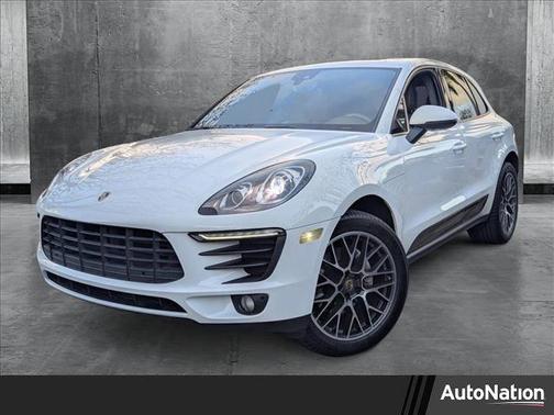 2017 Porsche Macan Base