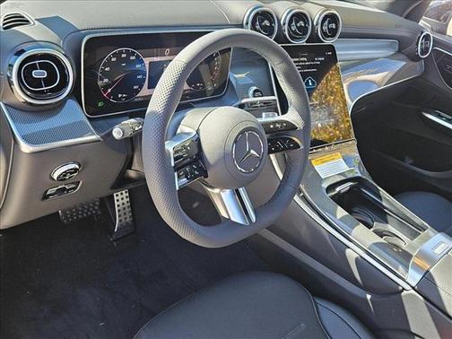 2025 Mercedes-Benz GLC 350e Base
