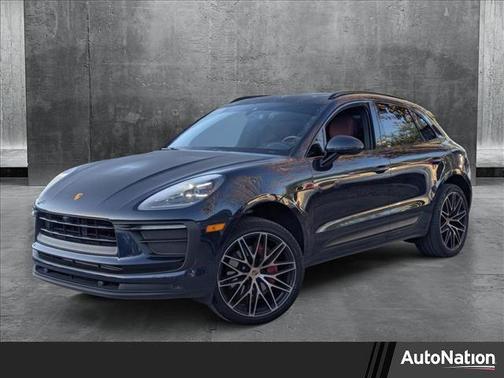 2022 Porsche Macan Base