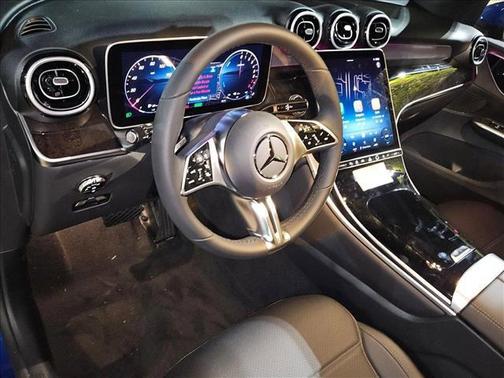 2025 Mercedes-Benz GLC 350e Base