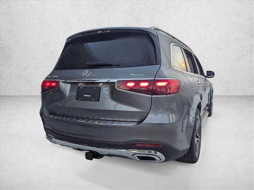 2026 Mercedes-Benz GLS 450 4MATIC