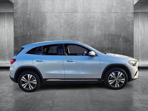 2025 Mercedes-Benz GLA 250 Base